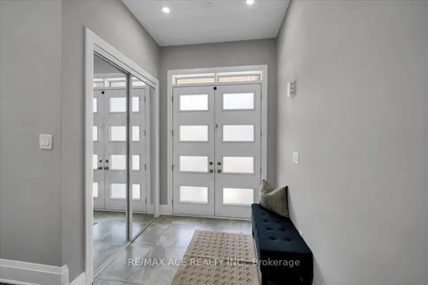 3033 Hollyberry Trail, ON L1X 0N5