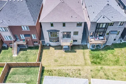 3033 Hollyberry Trail, ON L1X 0N5
