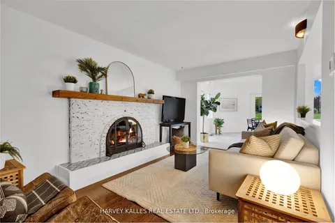 534 Oakwood Drive, ON L1W 2M7