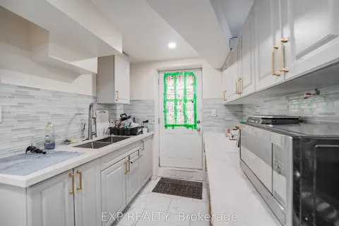 78 Merchants Avenue, ON L1P 1S6