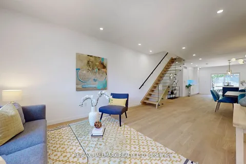 13 Ferrier Avenue, ON M4K 3H5