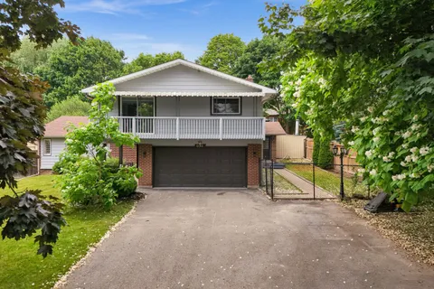 890 Briarwood Drive, ON L1K 2A6