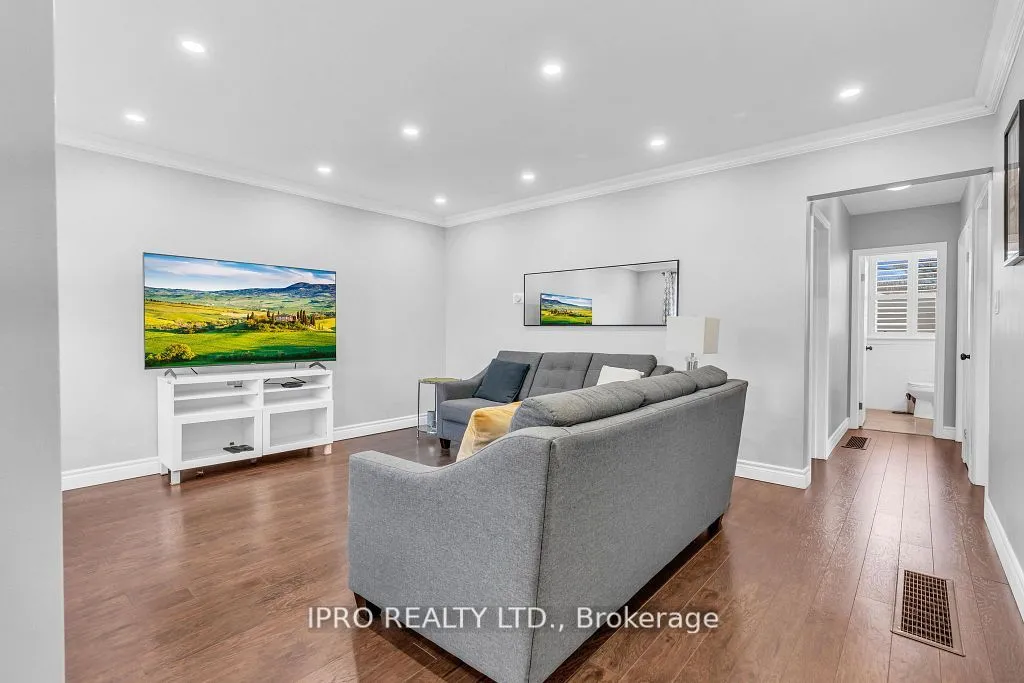 52 Tulloch Drive, ON L1S 2S5