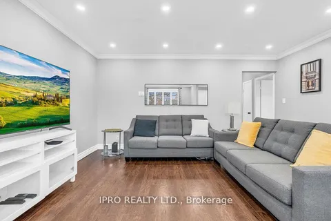 52 Tulloch Drive, ON L1S 2S5