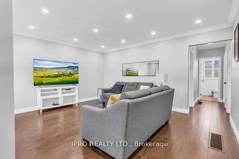 52 Tulloch Drive, ON L1S 2S5