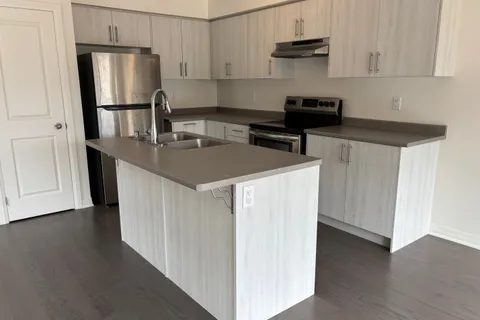 1 King George Way, ON L1C 3K7