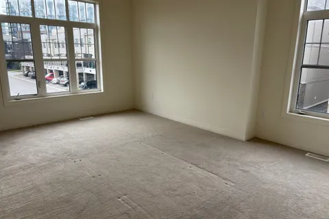 1 King George Way, ON L1C 3K7