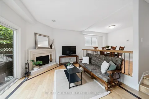 9 Mason Road, ON M1M 3P9