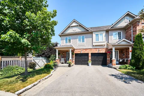 26 Lander Crescent, ON L1C 0L4
