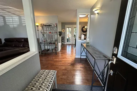 93 Wilmot Trail, ON L1B 1A7