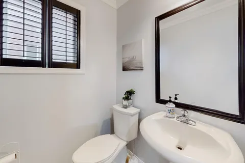 134 Medland Avenue, ON L1P 1W7