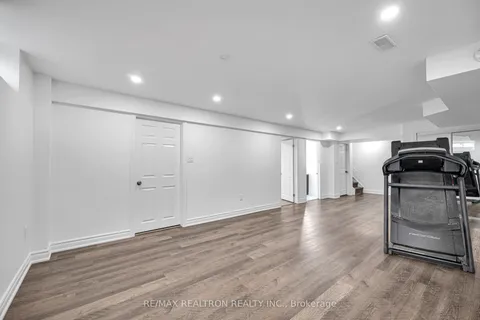 27 Alldread Crescent, ON L1B 0C2