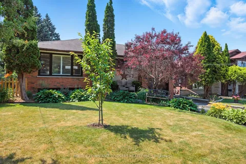 11 Bellwood Drive, ON L1N 2E3