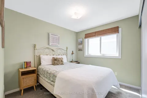 53 Kinross Avenue, ON L1M 2C4