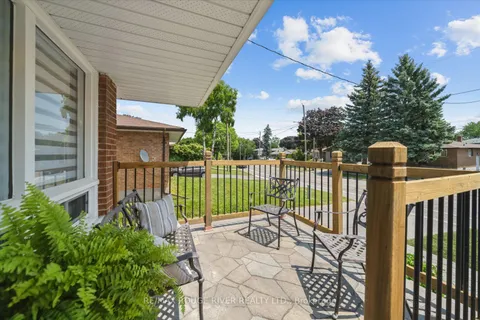 630 Athol Street, ON L1H 1M3