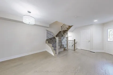 29 Regatta Crescent, ON L1N 9V2