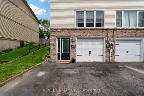909 Southridge Street, ON L1H 8A4