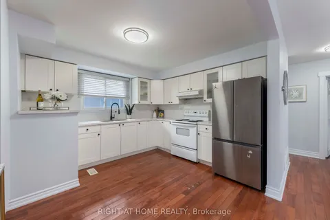 608 Mccowan Road, ON M1J 1K1