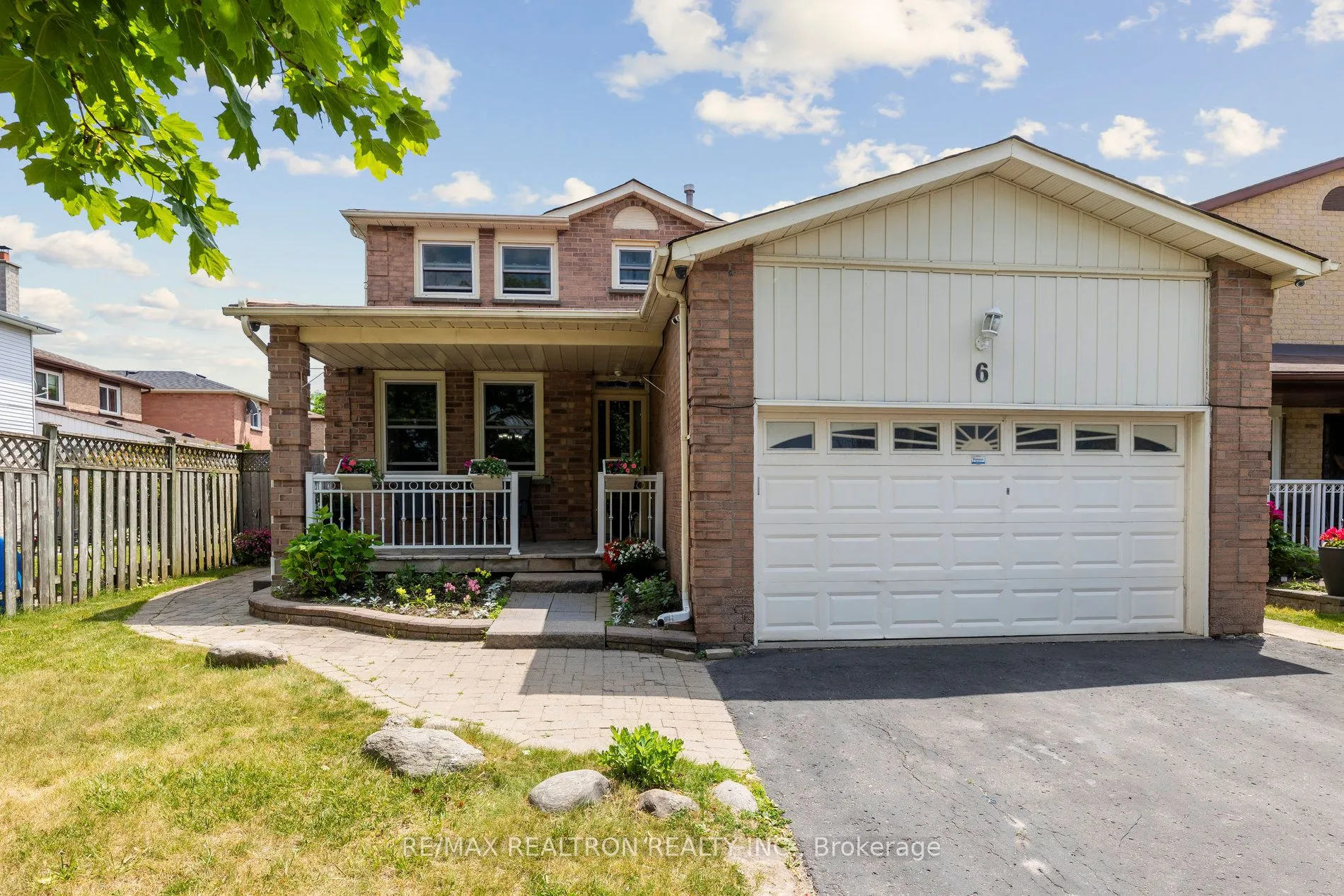 6 Gardiner Drive, ON L1S 5Z2
