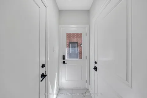 35 Souter Drive, ON L1P 0J6