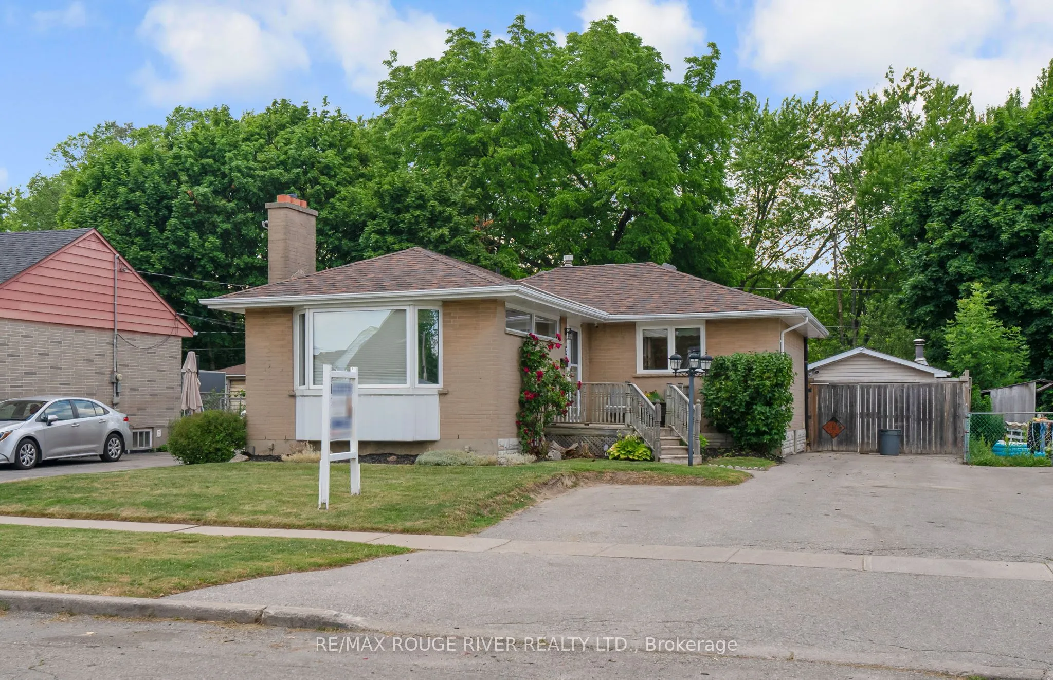 3 Forest Road, ON L1S 2N2