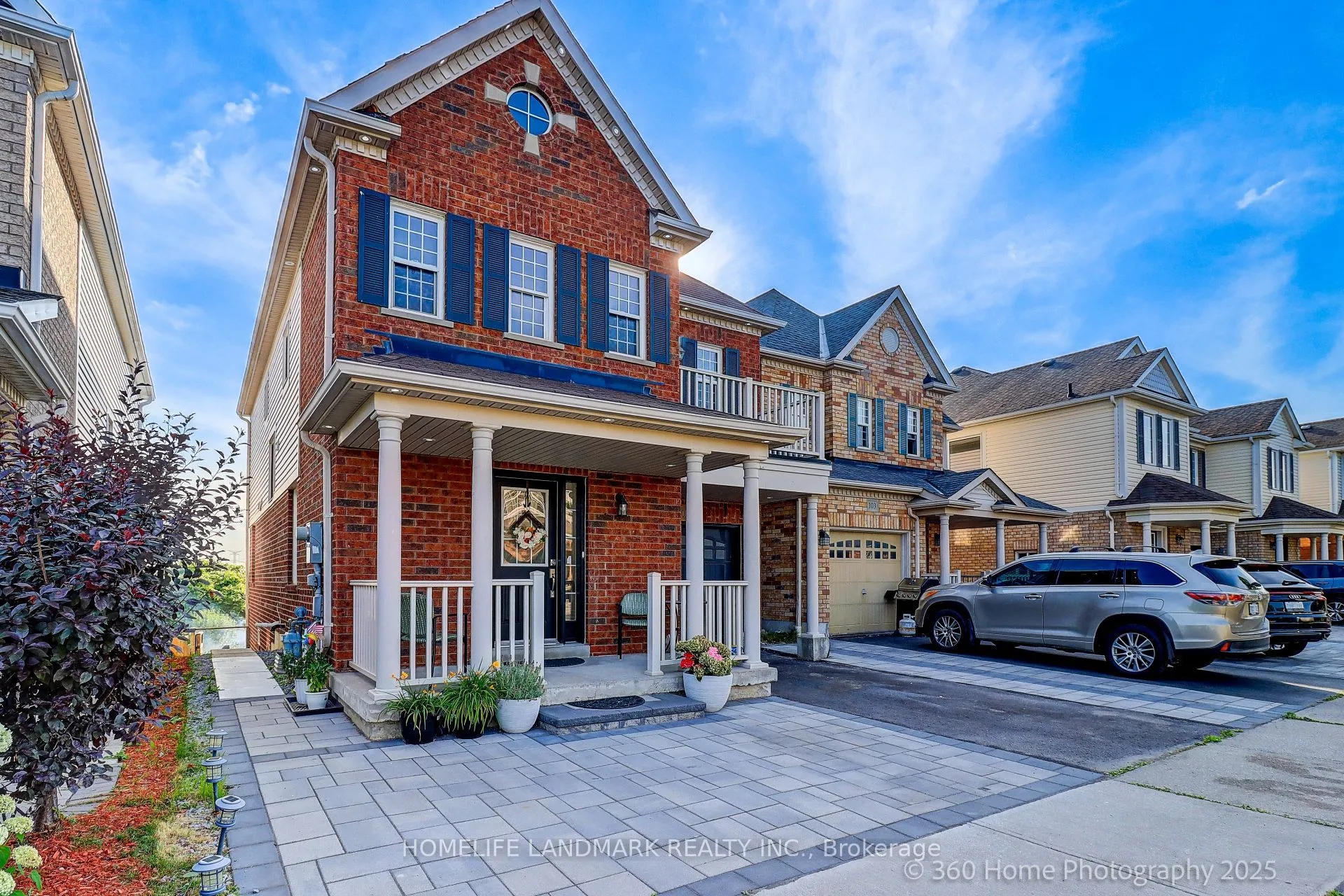 105 Warnford Circle, ON L1T 0J3