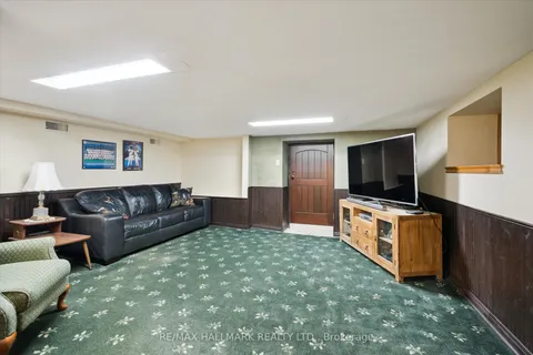 2577 Kennedy Road, ON M1T 3H4