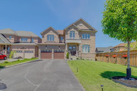 10 Buckles Court, ON L1B 0L1