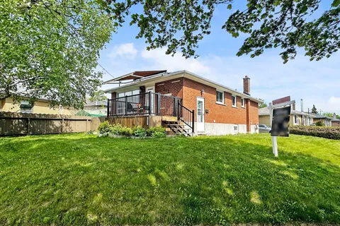 352 Phillip Murray Avenue, ON L1J 1H2