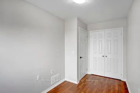 58 Avenue Street, ON L1H 0B7