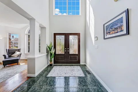 570 Blackwood Boulevard, ON L1K 2N6