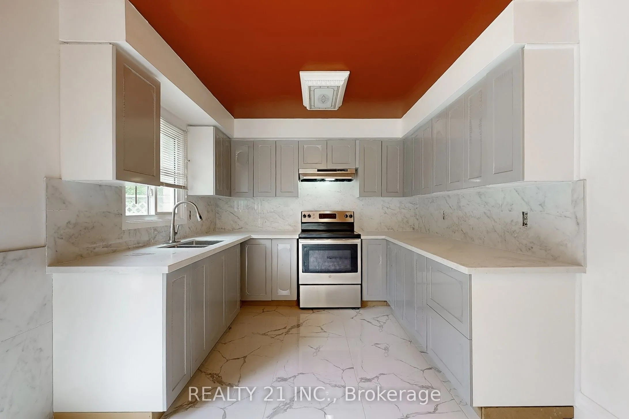 2110 Duberry Drive, ON L1X 2A2
