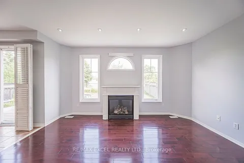 3 Headon Avenue, ON L1Z 1R4