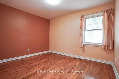 4 Gully Drive, ON M1K 4W2