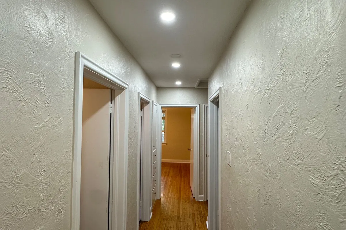 34 Inniswood Drive, ON M1R 1E5