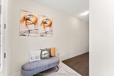 2657 Sapphire Drive, ON L1X 0G6