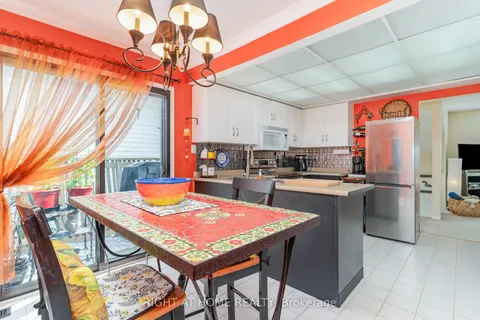 809 Bennett Crescent, ON L1K 1V4