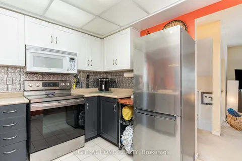809 Bennett Crescent, ON L1K 1V4