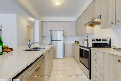 1059 Cameo Street, ON L1X 0G3