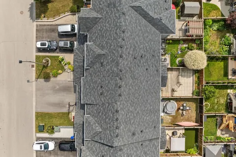 28 Harbourside Drive, ON L1N 0H4
