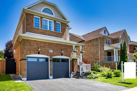 1533 Clearbrook Drive, ON L1K 2P6