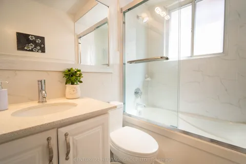 59 NORTH BONNINGTON Avenue, ON M1K 1X5