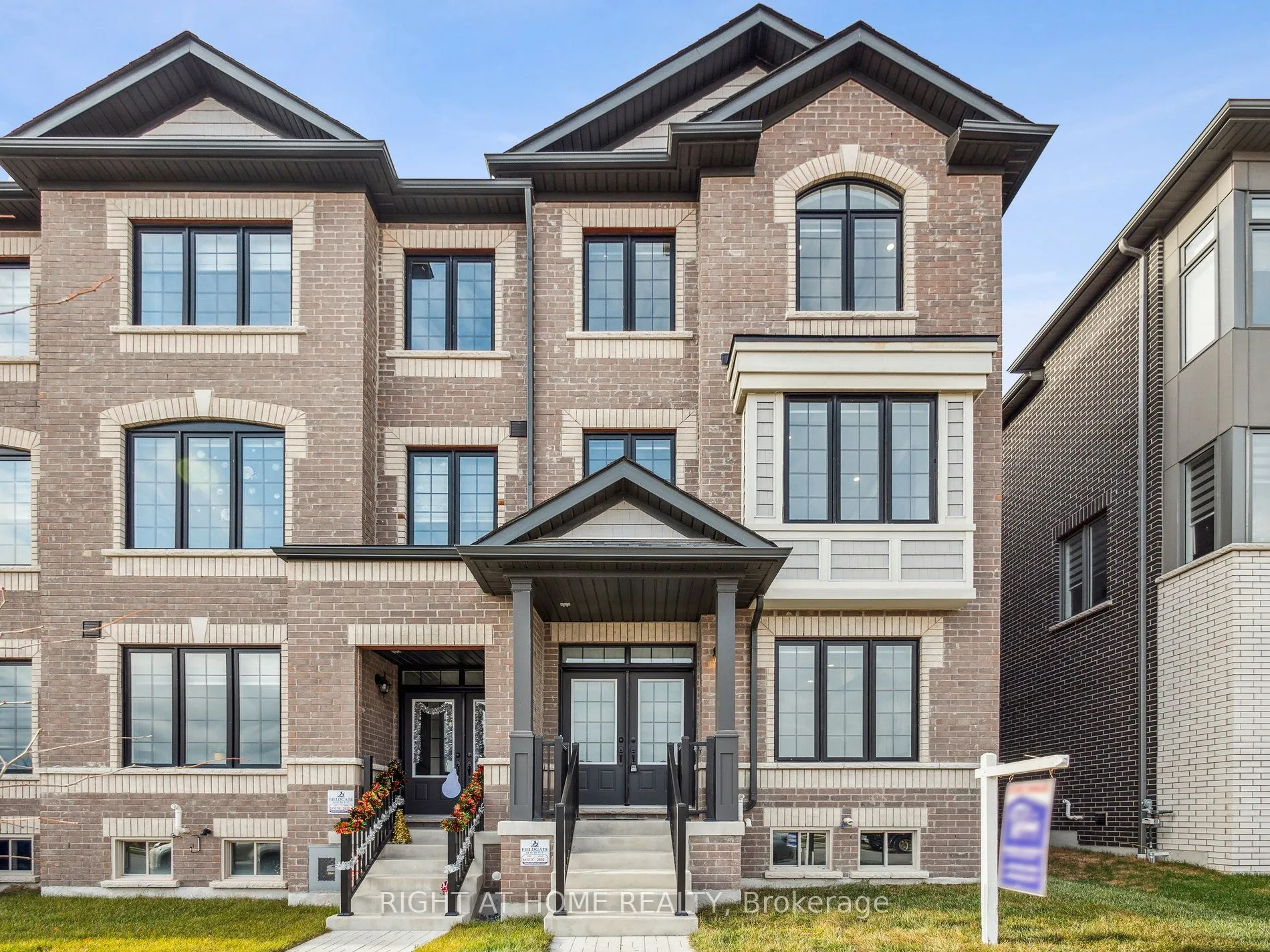 2632 Delphinium Trail, ON L1X 2R2