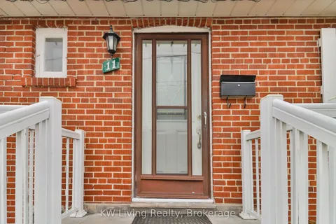 11 Dorine Crescent, ON M1L 1Y8