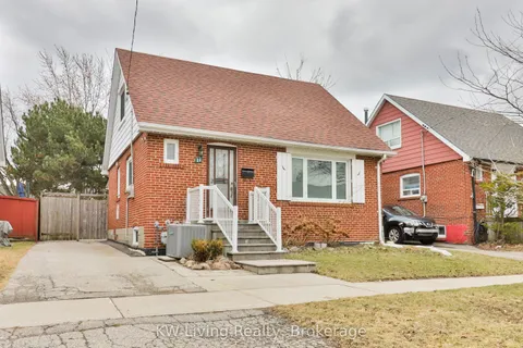 11 Dorine Crescent, ON M1L 1Y8