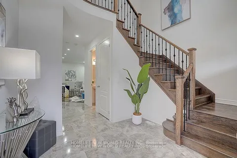 2497 Bandsman Crescent, ON L1L 0M1