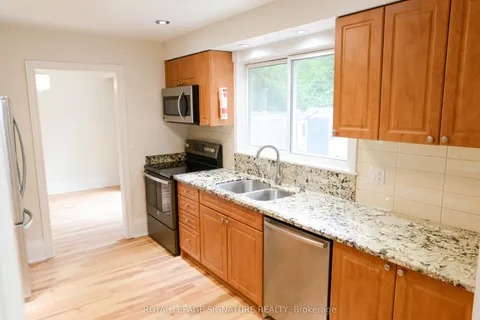 1870 Spruce Hill Road, ON L1V 1S7