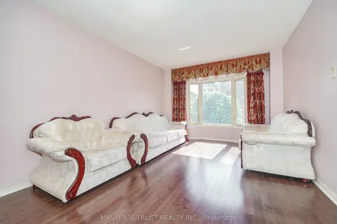 2380 Denvale Drive, ON L1X 2H4