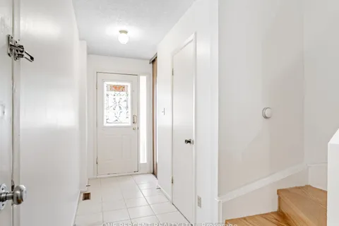 45 West Burton Court, ON M1S 4P7