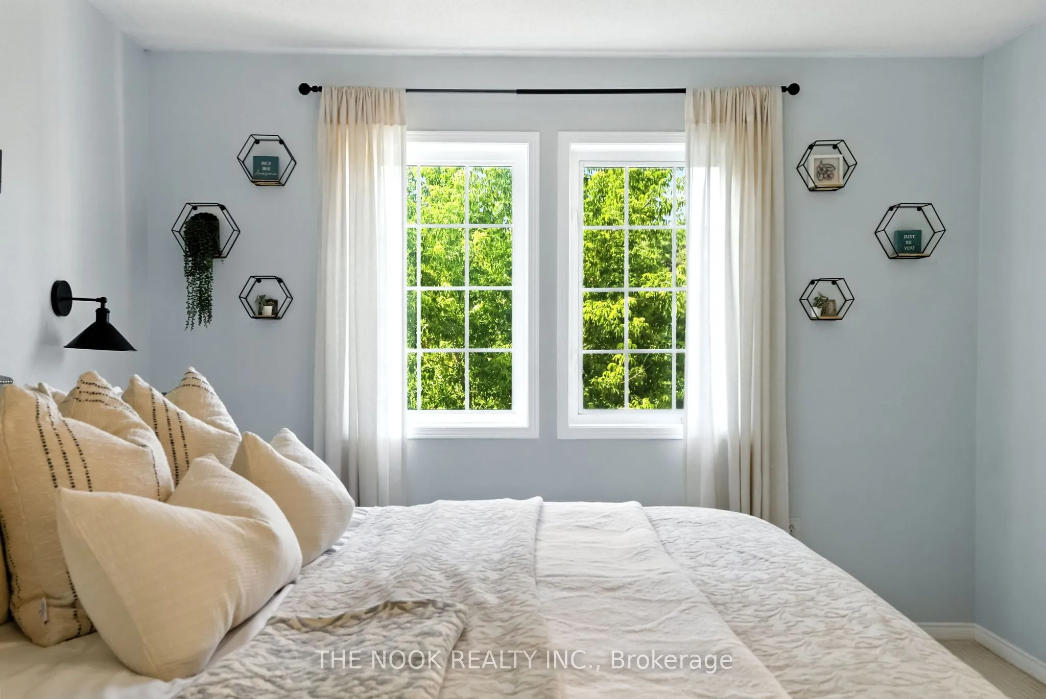 1346 Coldstream Drive, ON L1K 0B5